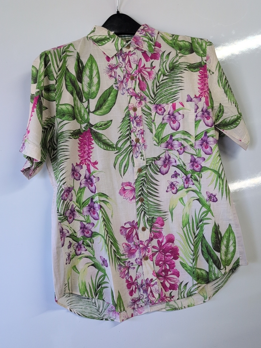 Men's Pink Floral Short Sleeve Button-Up Shirt - medium - Outclass